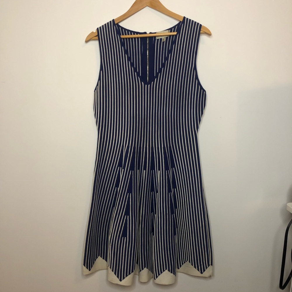 Milly knee length knit dress Medium